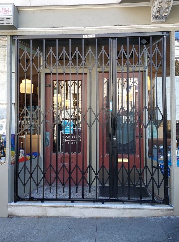 folding gate scissor gate