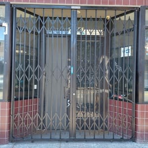 folding gate scissor gate