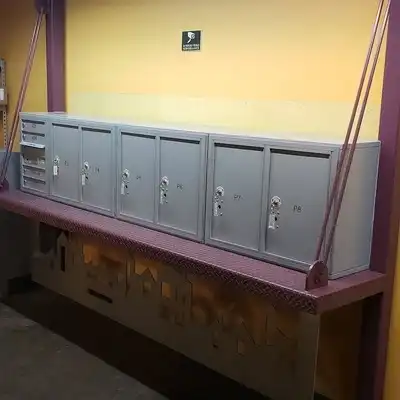 Pedestal Marina